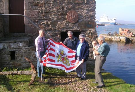 German honorary consul Dieter Glaser (left) with Hanseatic Booth trustees John Jamieson, John L Simpson, and Andrew Williamson (with Ashley Mair) – Photo: Marie Mair
