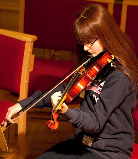 Shetland junior musician of the year 2009 Sophie Wishart.