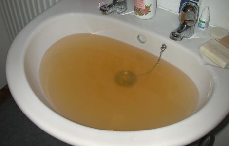 The quality of the top water at Lunna House on Monday night - Photo: Shetland News