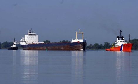 The UK's only ETV Herakles towing the cargo ship Algontario up the St Lawrence River in Quebec 18 months ago. Pic. K Malo