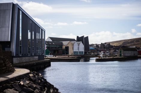 The waterfront walkway wending past Mareel towards the Shetland Museum and Archives. Photo John Carolan